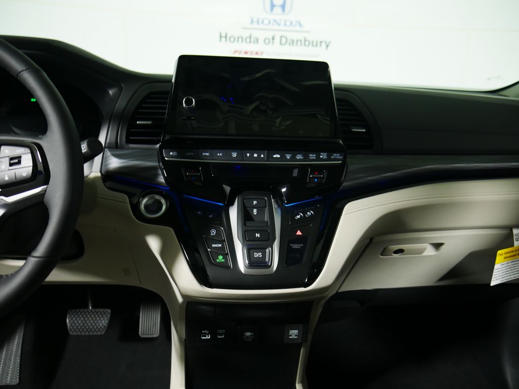 2026 Honda Odyssey Elite photo 9