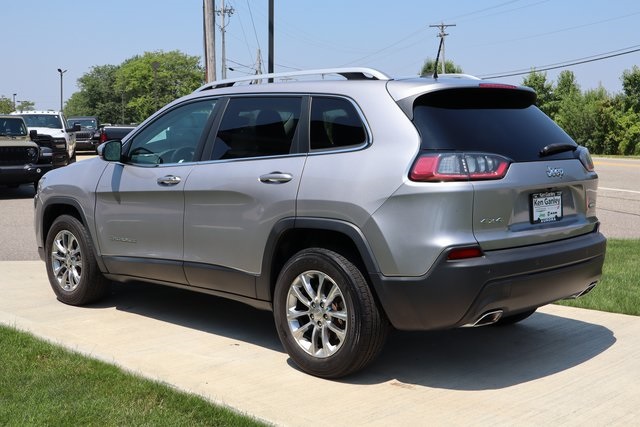 2021 Jeep Cherokee Latitude Lux photo 24