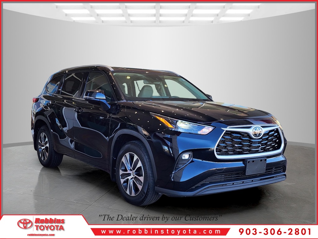 2022 Toyota Highlander XLE's photo