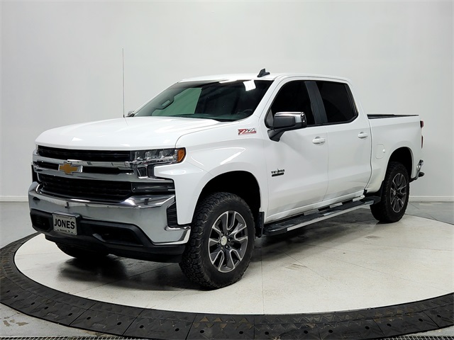 2021 Chevrolet Silverado 1500 LT photo 3
