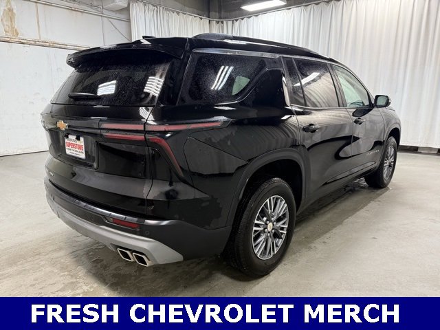 2025 Chevrolet Traverse photo 3