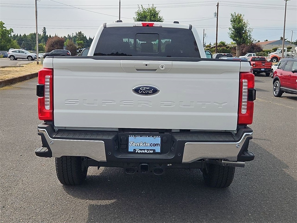 2025 Ford F-350 Lariat photo 4