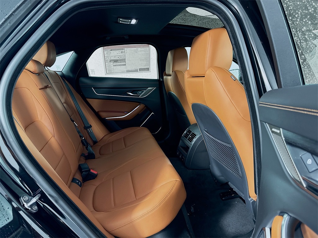 New 2024 Black Jaguar R-Dynamic SE image 30