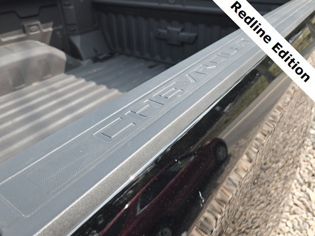 2022 Chevrolet Silverado RST photo 10