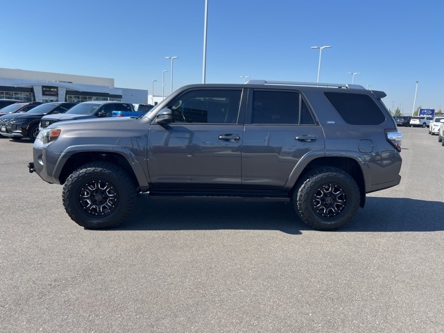 2015 Toyota 4Runner Limited photo 3