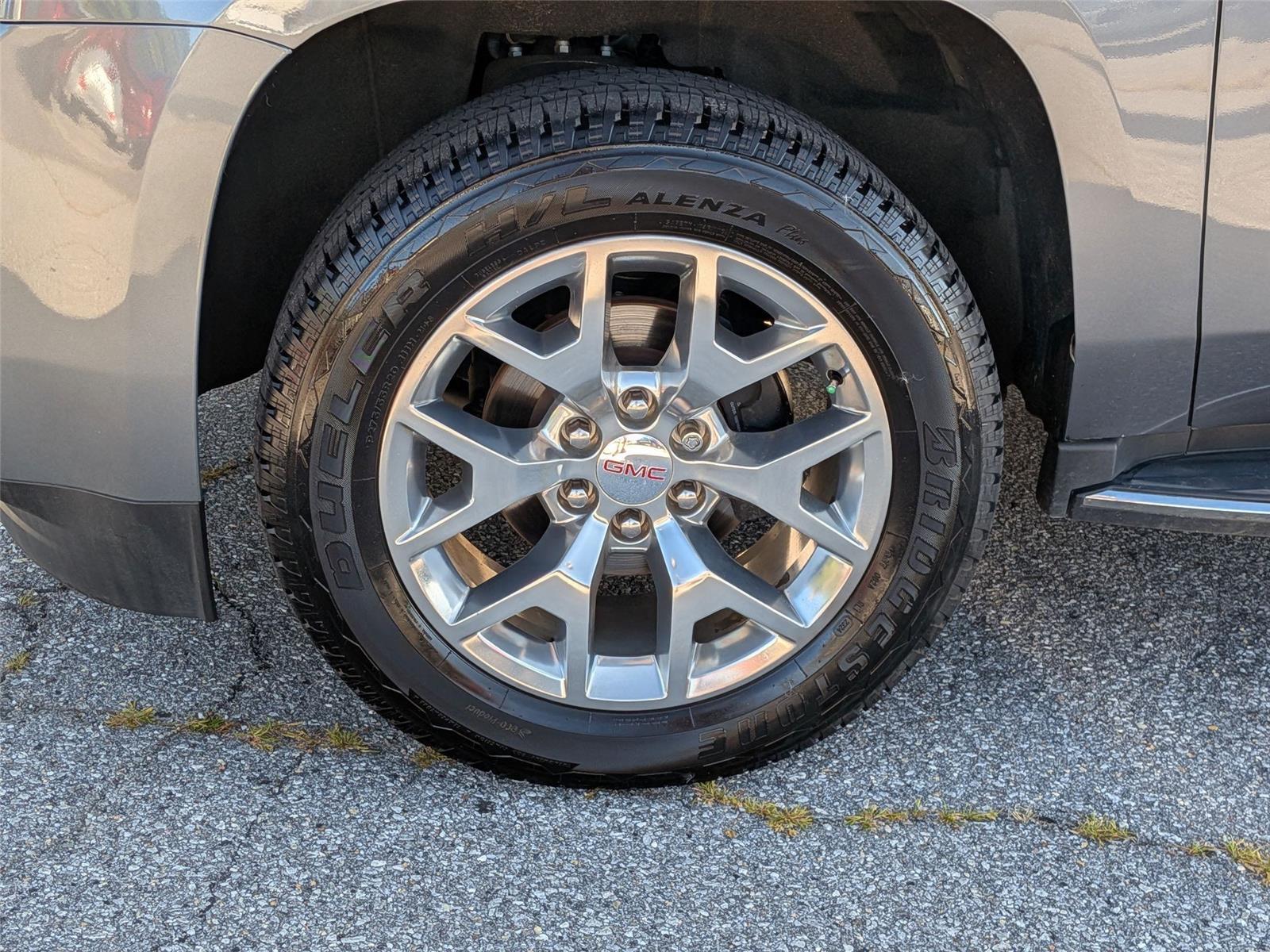 2019 Gmc Yukon SLT photo 10