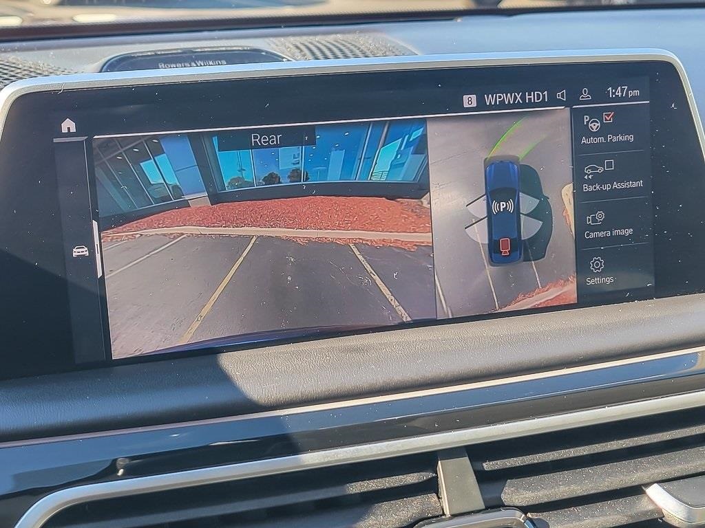 2022 BMW B7 - Image 17