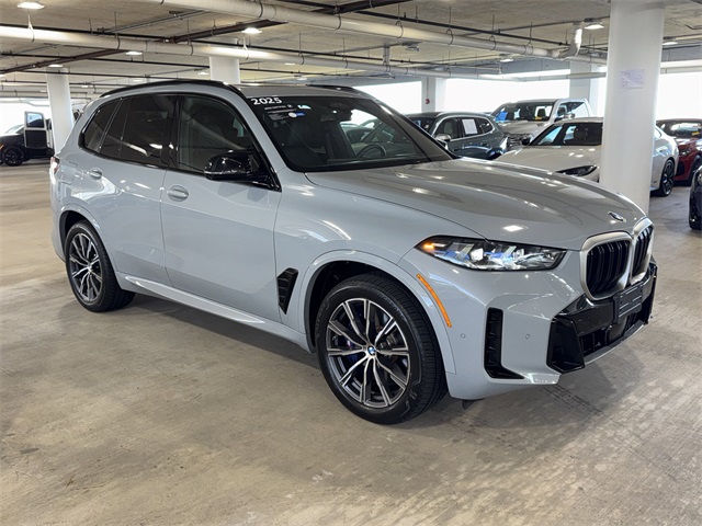 2025 BMW X5 M60i's photo
