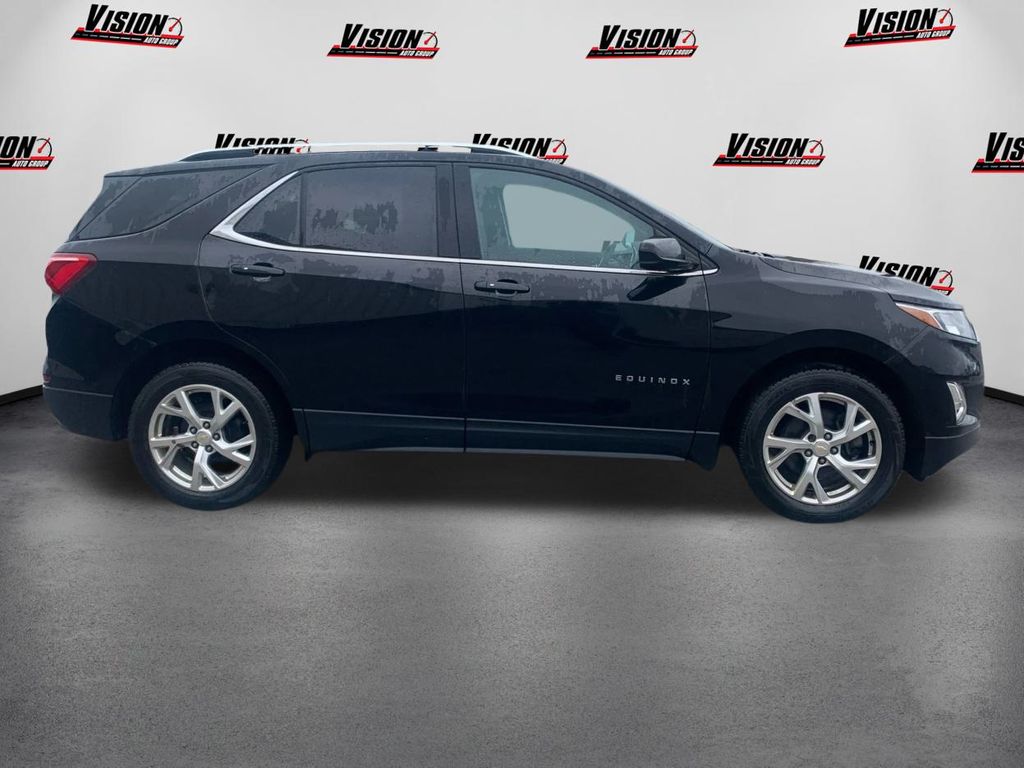 2019 Chevrolet Equinox LT photo 4