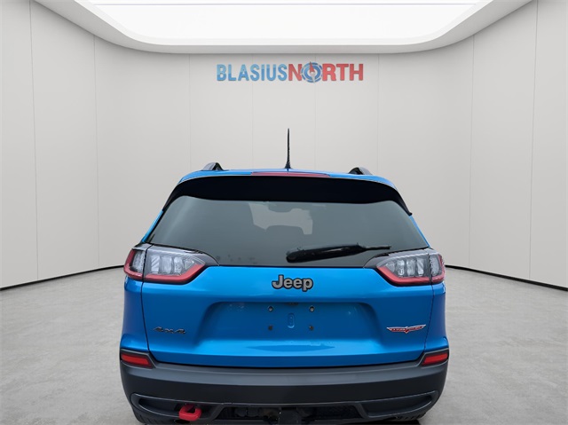 2022 Jeep Cherokee Trailhawk photo 2