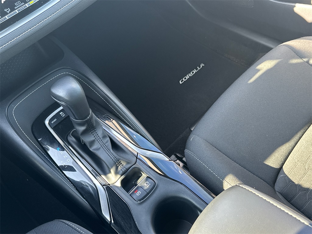 2022 Toyota Corolla SE photo 28