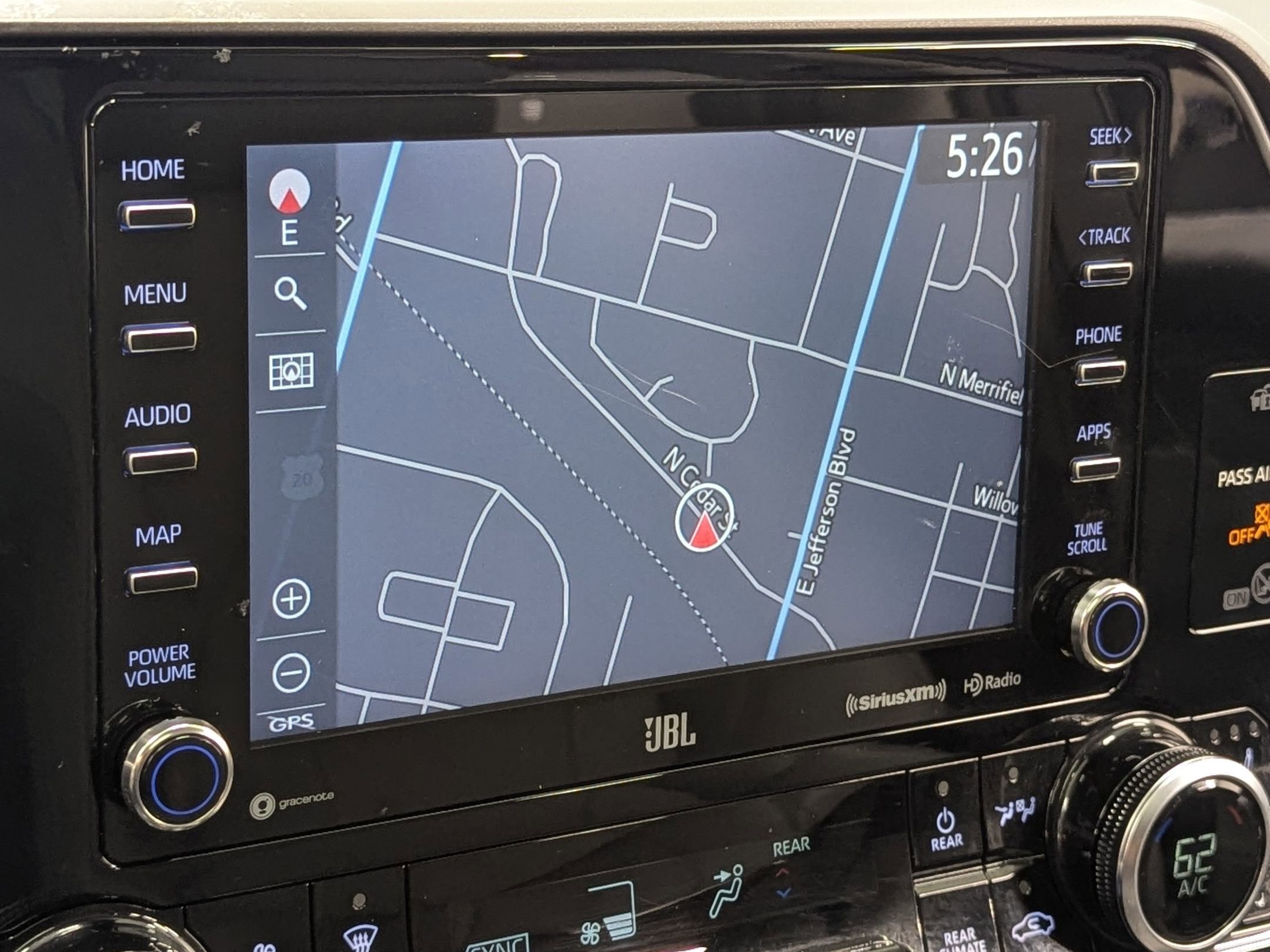 2020 Toyota Highlander Limited photo 30
