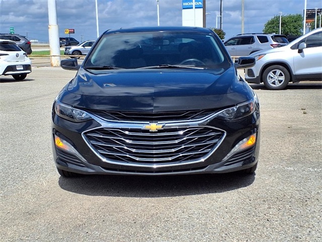 Used 2020 Chevrolet Malibu 1LT with VIN 1G1ZD5ST4LF115937 for sale in Killeen, TX