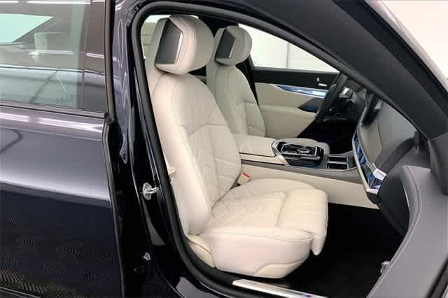 2024 Bmw i7 xDrive60 photo 12