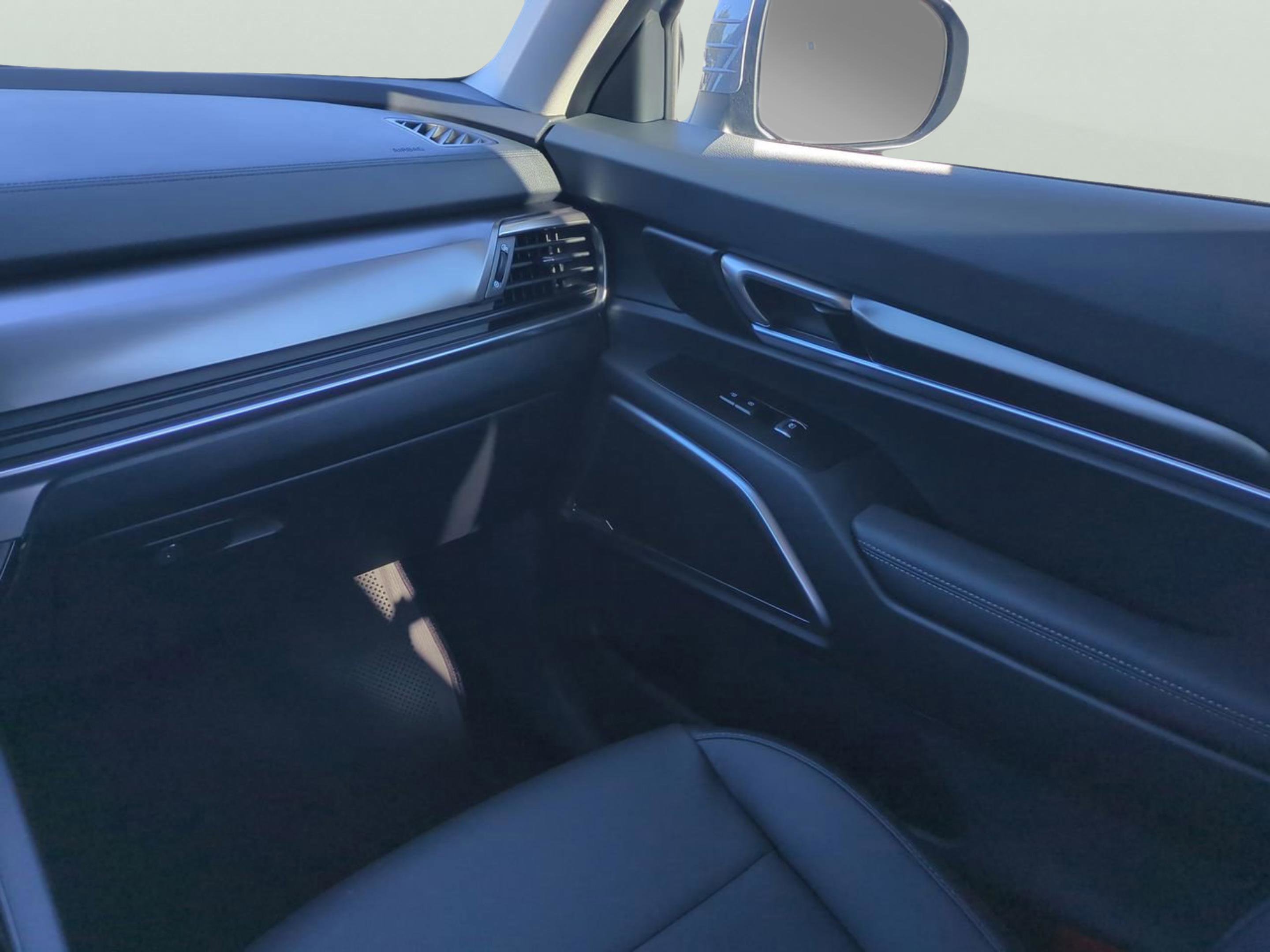 2025 Kia Telluride LX photo 18