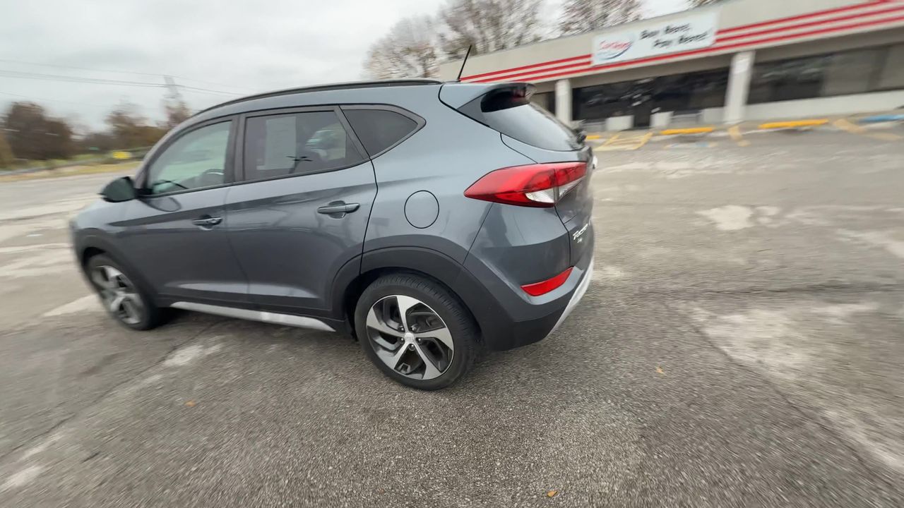 2017 Hyundai Tucson Sport photo 4