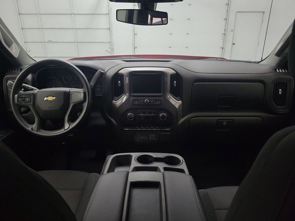 2021 Chevrolet Silverado 1500 Custom photo 11