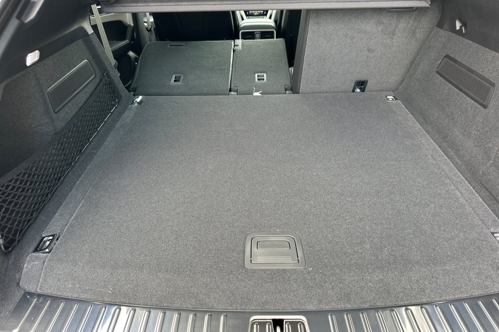 2026 Porsche Cayenne Turbo E-Hybrid Coupe photo 14