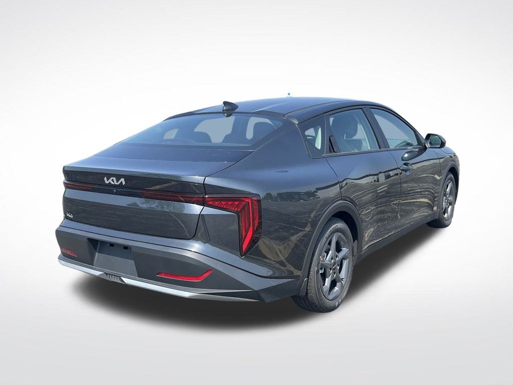 2025 Kia K4 LXS photo 5