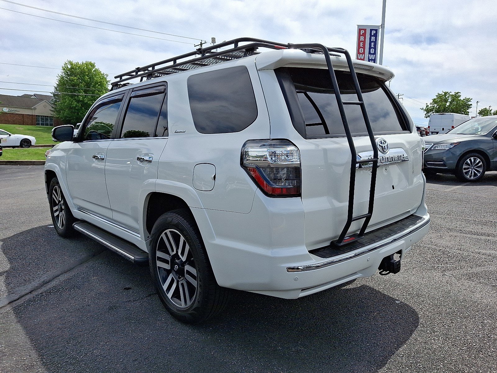 2021 Toyota 4Runner Limited photo 4