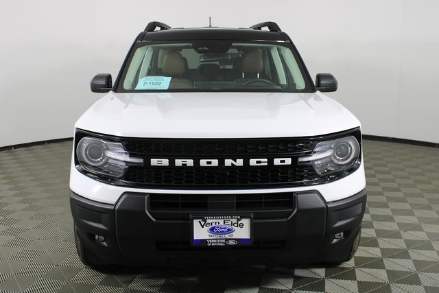 2025 Ford Bronco Sport Outer Banks photo 2