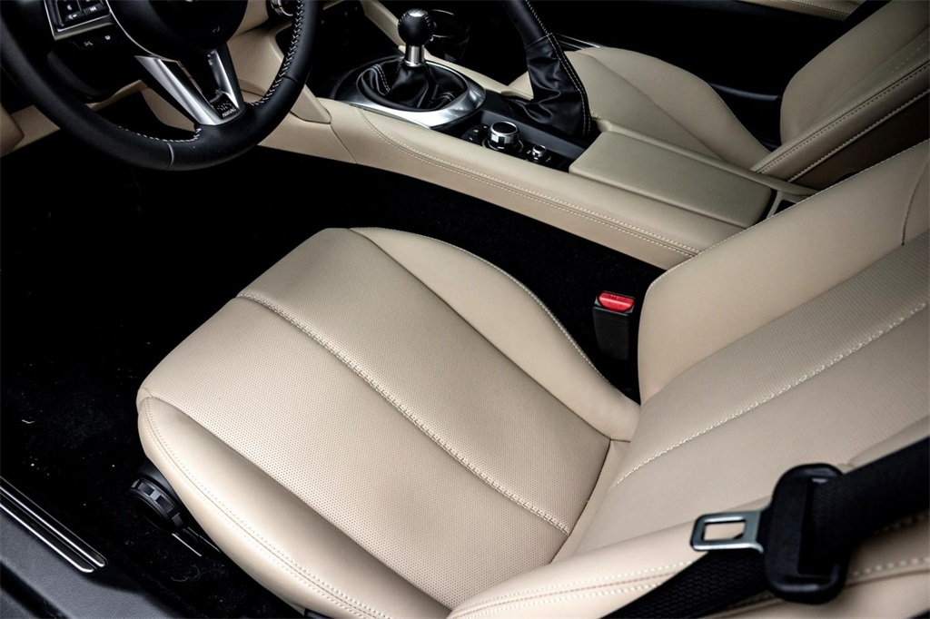 2025 Mazda MX-5 Miata Miata Grand Touring photo 11