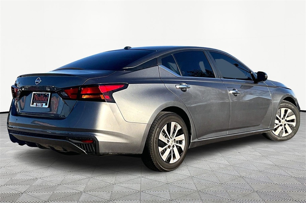 Used 2020 Nissan Altima S with VIN 1N4BL4BV8LC127409 for sale in Kansas City