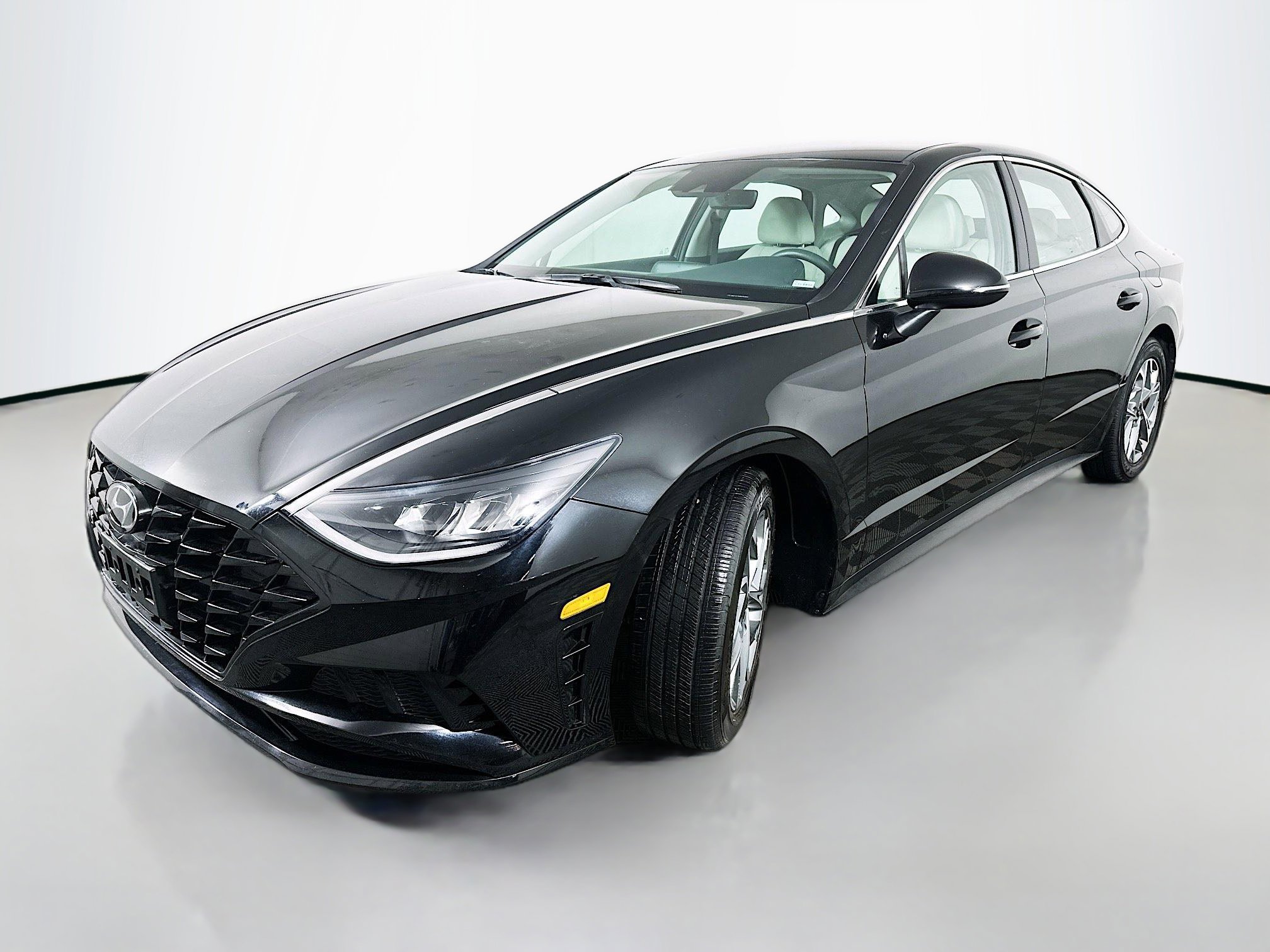 2023 Hyundai Sonata SEL photo 3