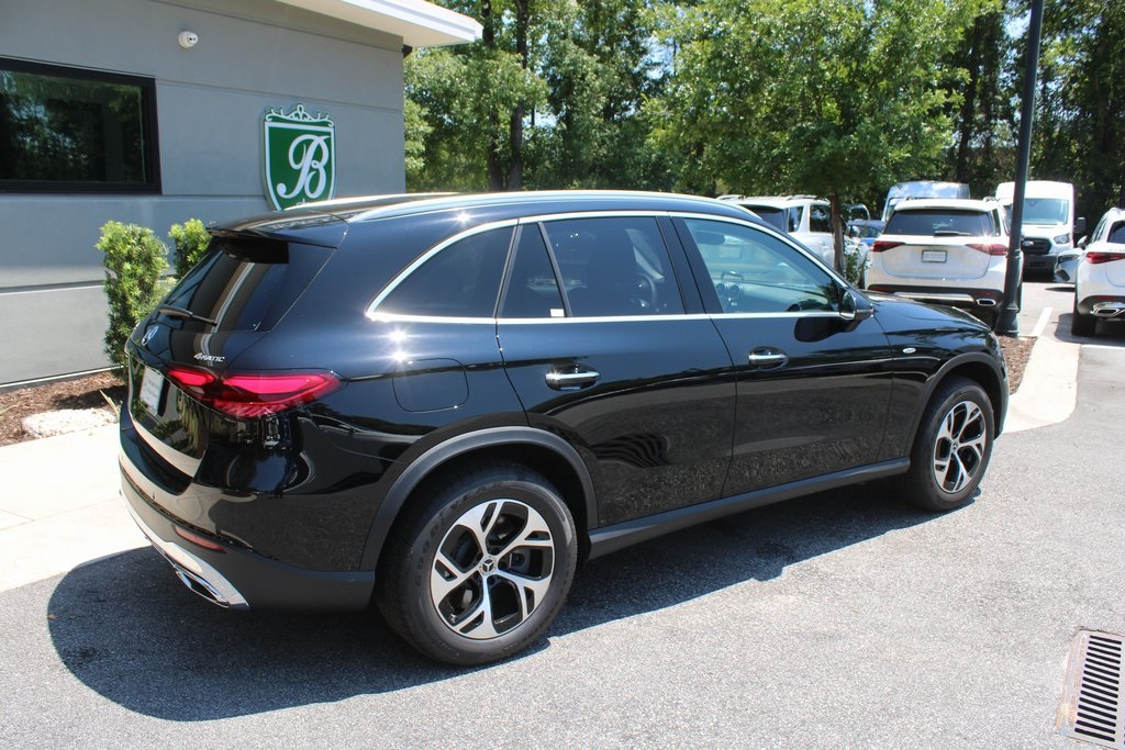 2025 Mercedes Benz GLC 350e 4MATIC photo 3