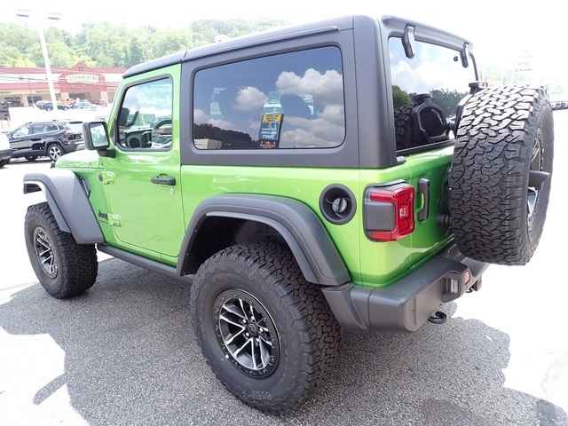 2025 Jeep Wrangler Willys photo 2