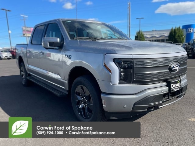 2025 Ford F-150 Lightning Lariat's photo
