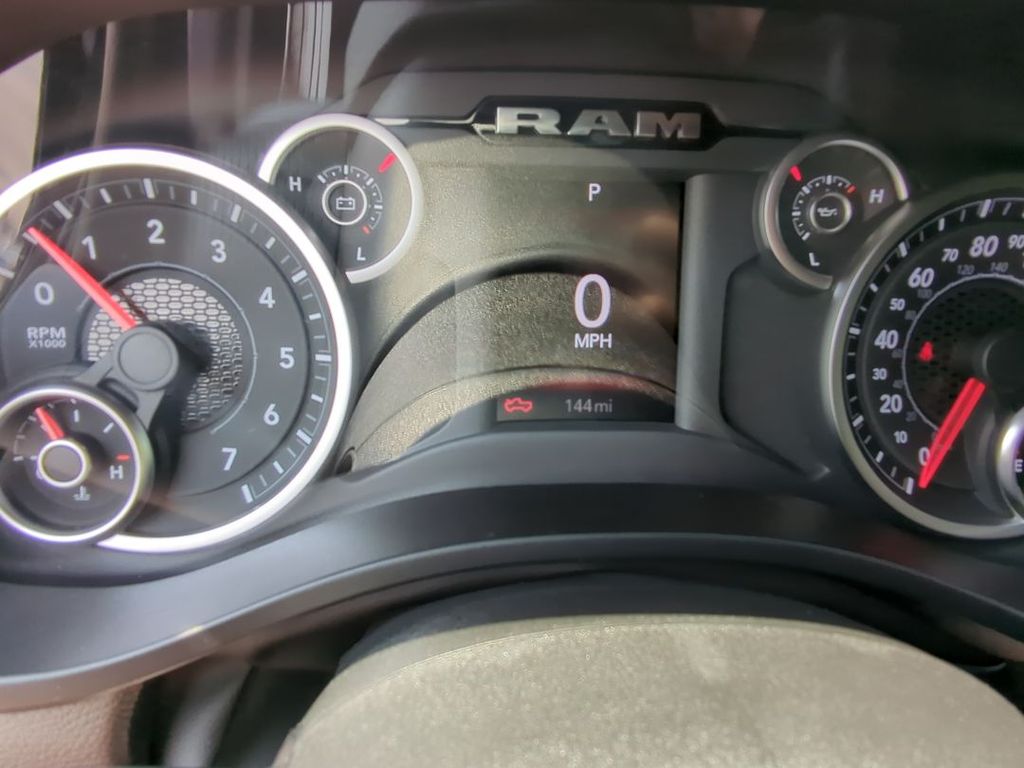 2025 Ram 1500 Tradesman photo 10