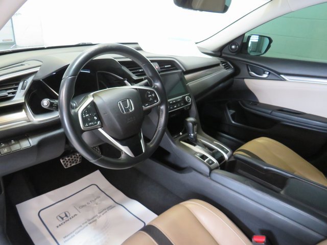 2021 Honda Civic Touring photo 3