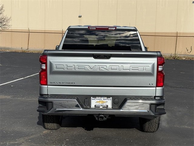 2026 Chevrolet Silverado 1500 LT photo 4