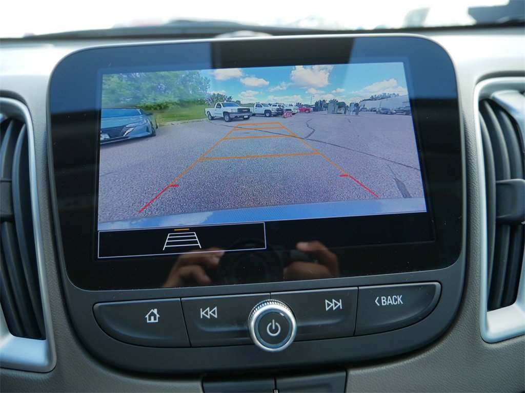 2025 Chevrolet Malibu 1LT photo 24