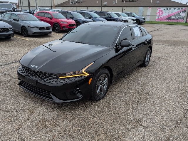 2022 Kia K5 LXS photo 3