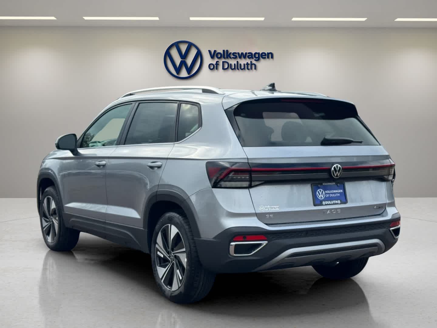 2025 Volkswagen Taos SE photo 2