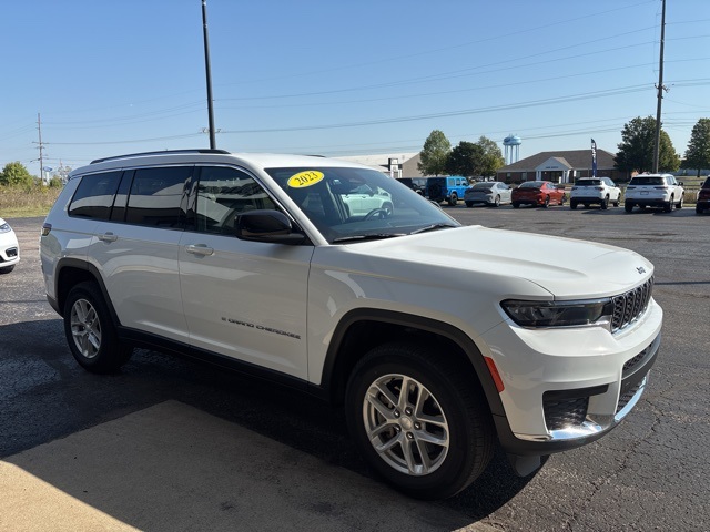 2023 Jeep Grand Cherokee Laredo photo 6