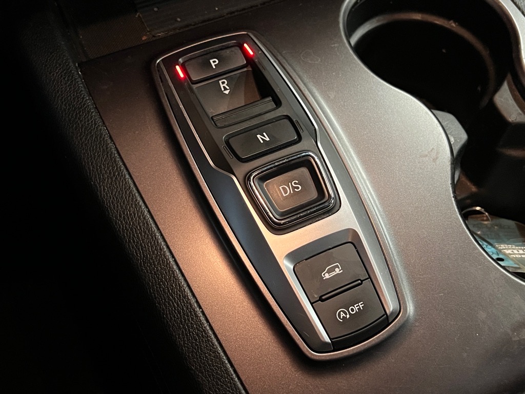 2022 Honda Pilot Black Edition photo 16