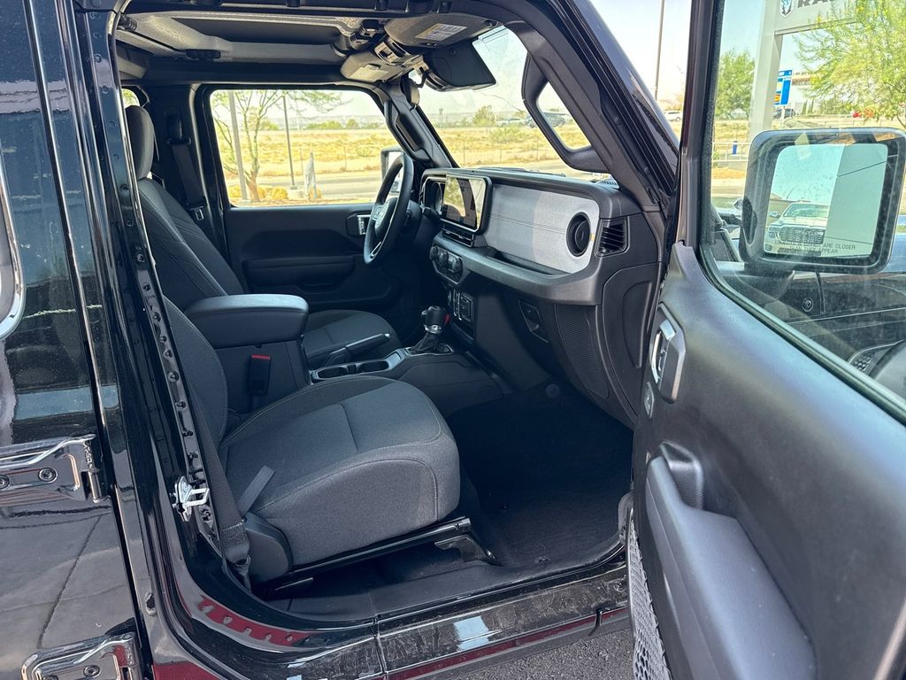 2025 Jeep Wrangler Sport S photo 11