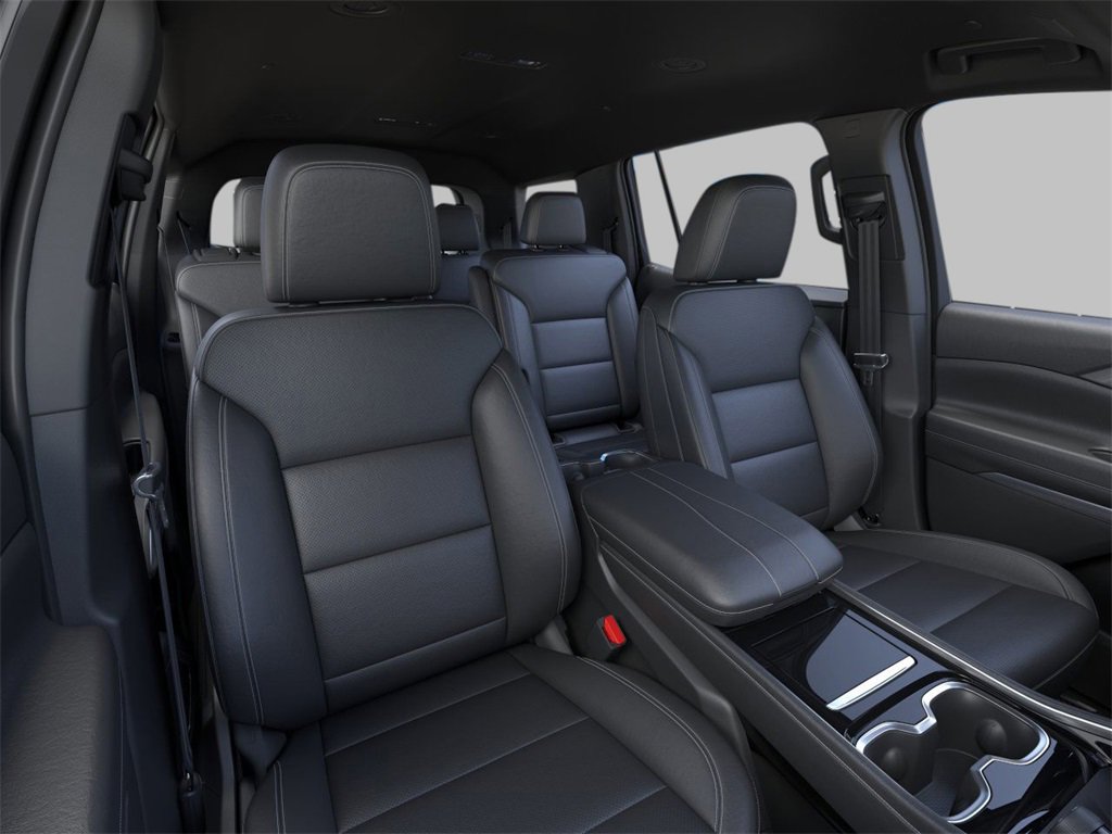 2026 Chevrolet Traverse photo 13