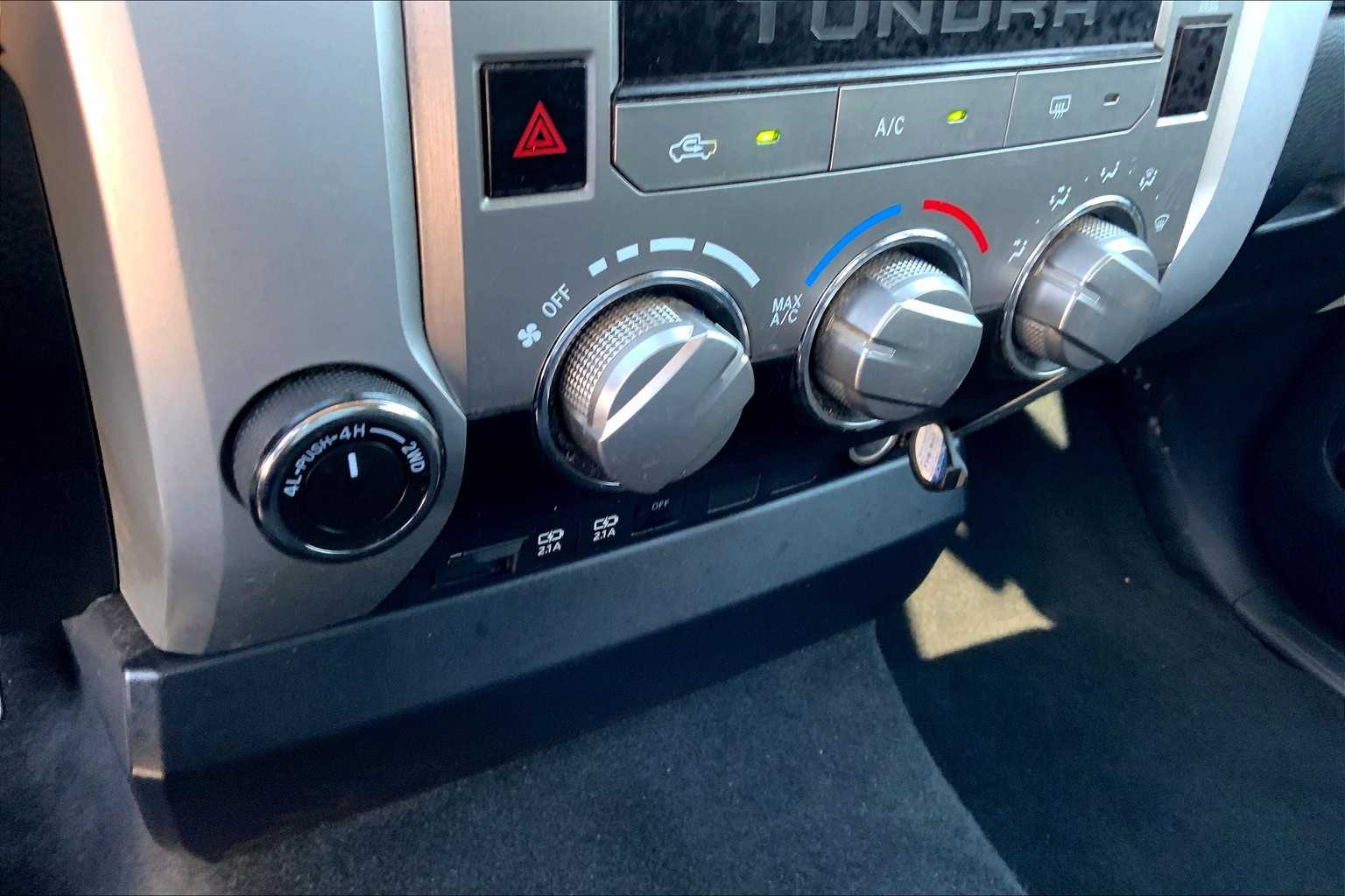 2020 Toyota Tundra SR5 Grade photo 29