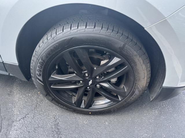 2021 Chevrolet Equinox LT photo 4