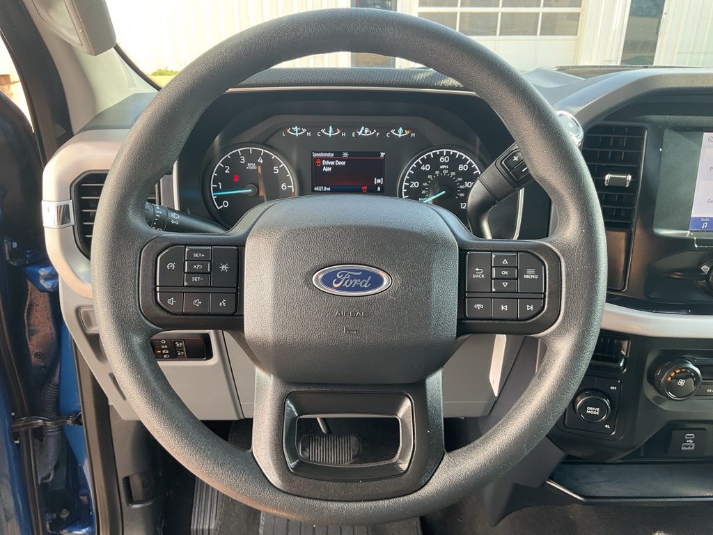 2023 Ford F-150 XLT photo 8
