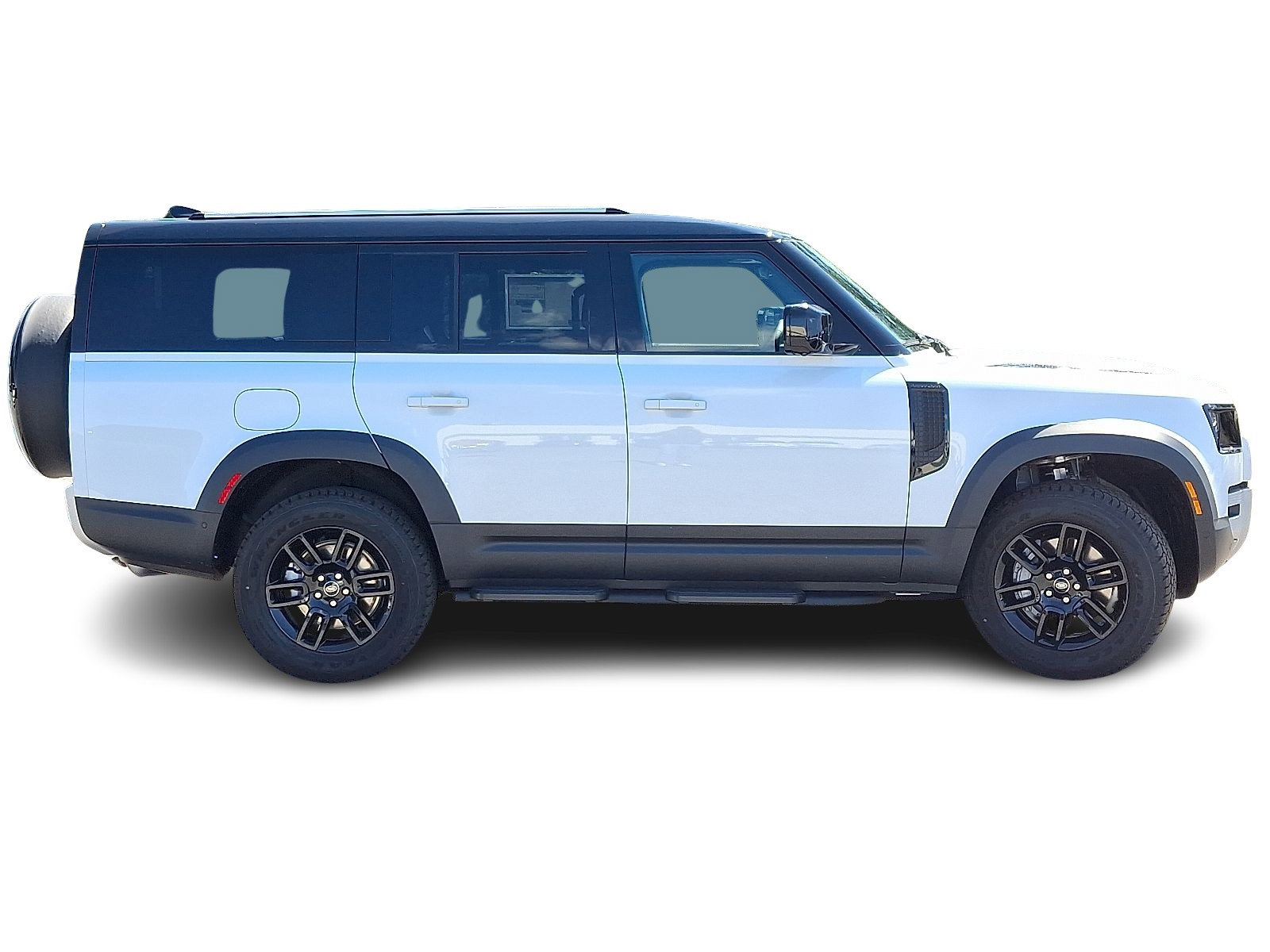 2025 Land Rover Defender 130 S photo 4