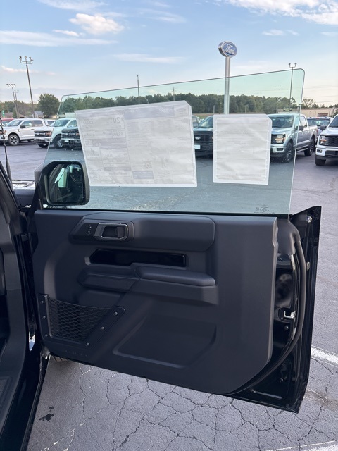2025 Ford Bronco Base photo 31