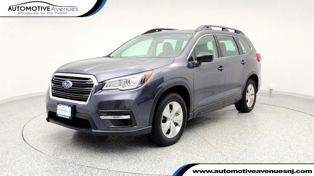 2022 Subaru Ascent Base's photo