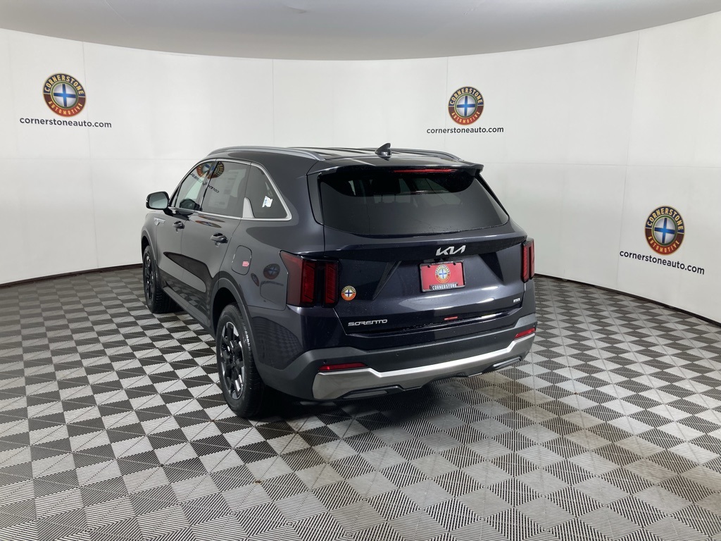 2025 Kia Sorento S photo 19