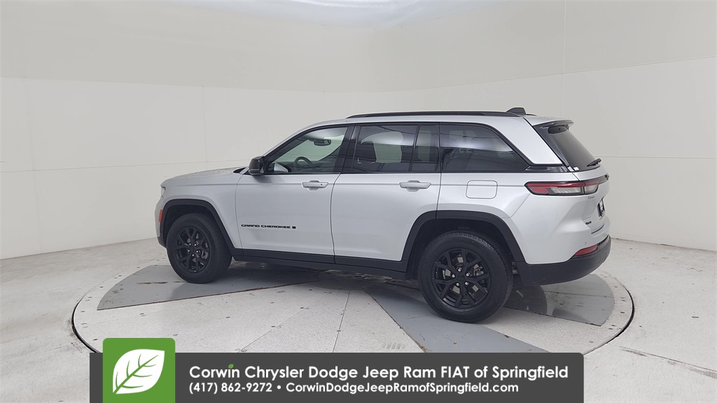 2024 Jeep Grand Cherokee Altitude X photo 10