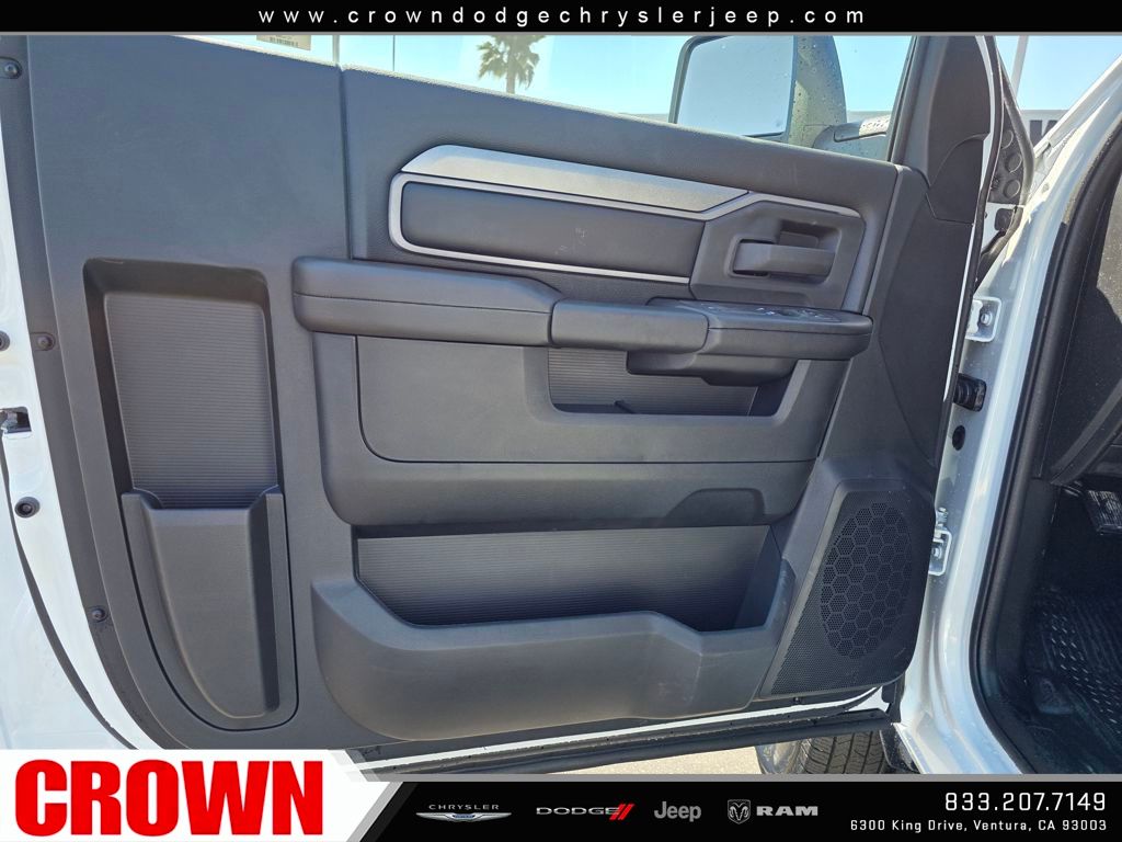 2026 Ram 3500 Tradesman photo 10